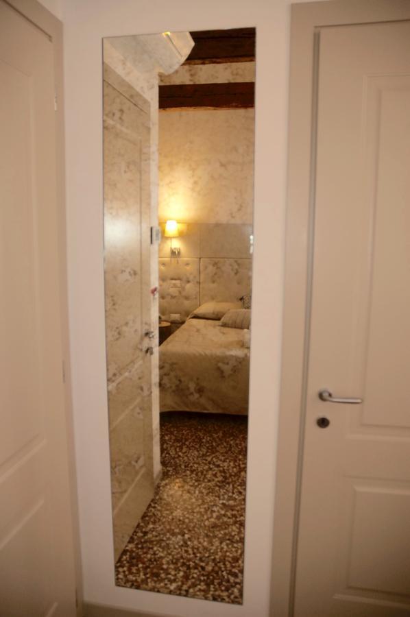 B&B Al Pozzo Di Luce Венеция Экстерьер фото
